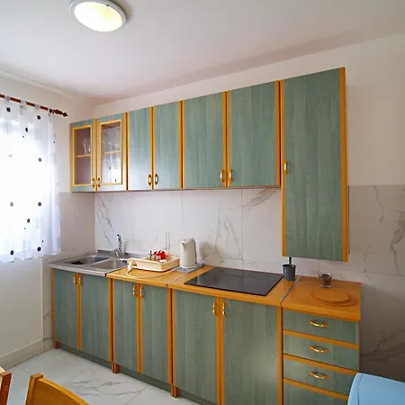 Apartment Blizu Plaze Slanica Sa Pogledom Na A4