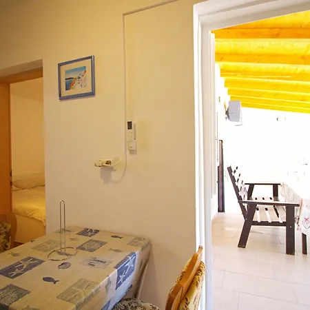 Apartment Blizu Plaze Slanica Sa Pogledom Na A4 *