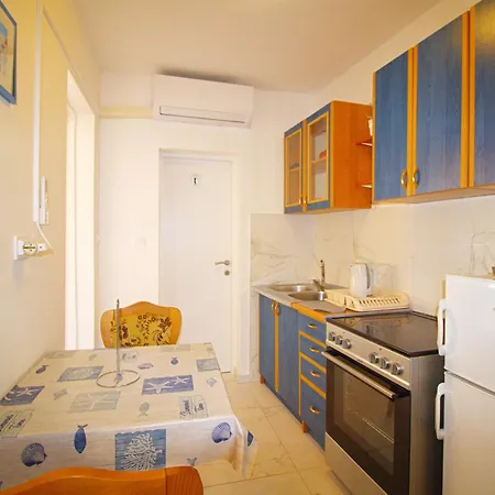 Apartment Blizu Plaze Slanica Sa Pogledom Na A4
